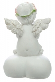 Engelfigur mit Rosenkranz im Haar und einer LED-Kugel in der Hand